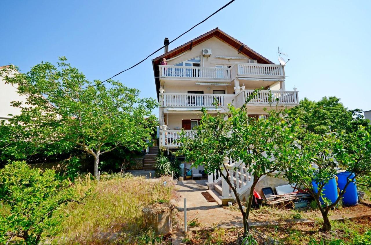 Apartment Branislava Rogoznica  Bagian luar foto