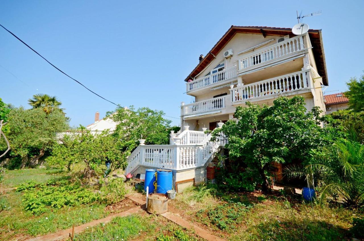 Apartment Branislava Rogoznica  Bagian luar foto