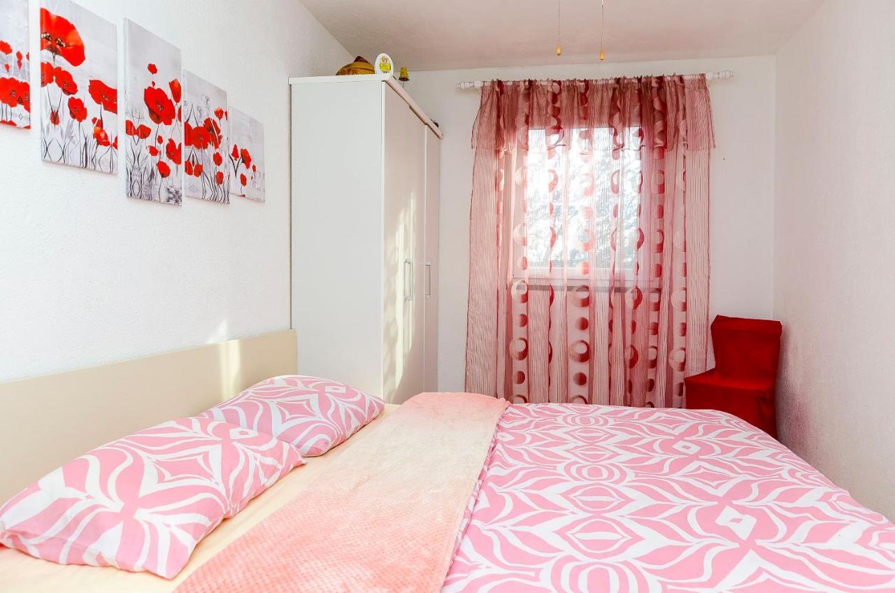Apartment Branislava Rogoznica  Bagian luar foto