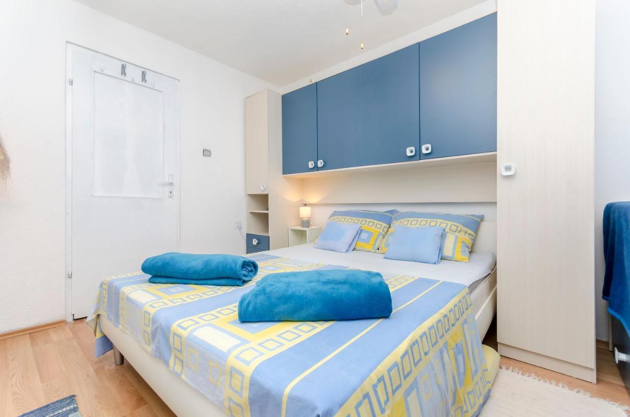 Apartment Branislava Rogoznica  Bagian luar foto